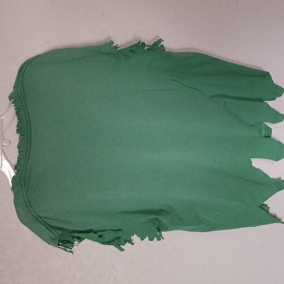 💙Green Saint Patrick's day shirt faded and distressed size large - Picture 15 of 16